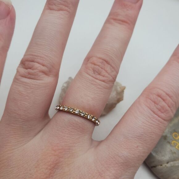 Crystal encrusted princess ring size 7 - Picture 2 of 3